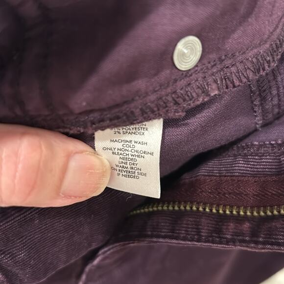 🔥🔥FIRE SALE🔥🔥 LOFT burgundy cords, size 8 curvy bootcut - Picture 5 of 5